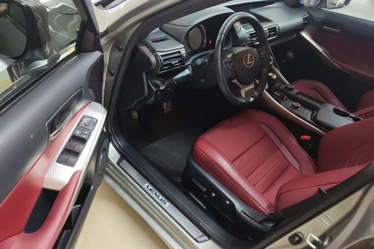 Used Lexus IS 2017 300 F SPORT Edition Driver Seat