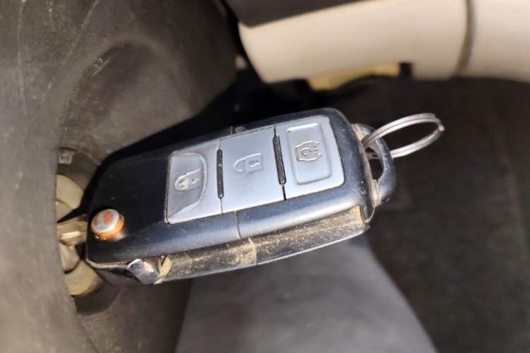 Used FORTHING Lingzhi 2015 V3 1.5L 7-Seater Comfort Model
