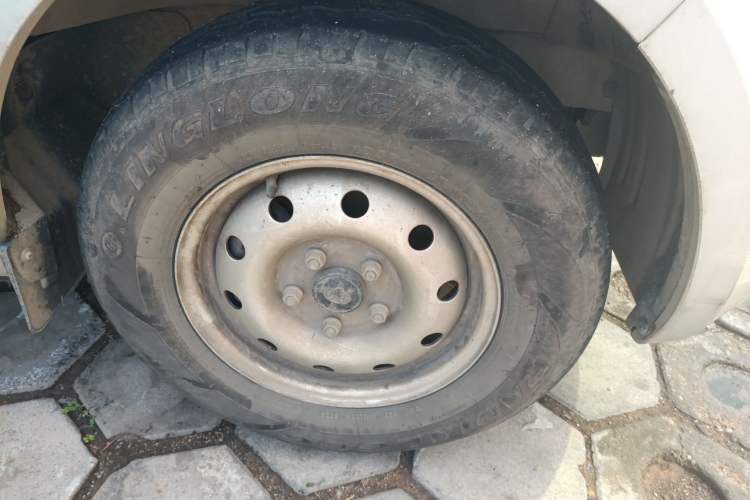 Used Chana Ruixing M60 2023 1.5L GDI Elite-Class Passenger Vehicle 6/7 Seats
