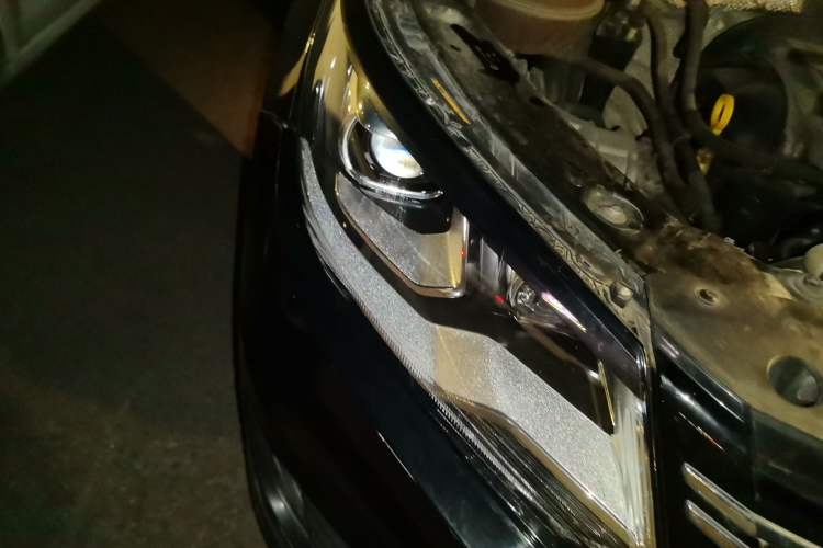 Used Volkswagen Tiguan 2015 1.8TSI Automatic Two-Wheel Drive Comfort Edition Right Front Headlight