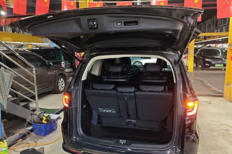 Used Honda Elysion 2022 2.0L eHEV Luxury Edition