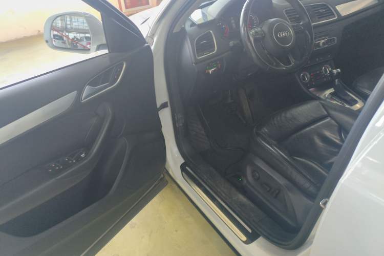 Used Audi Q3 2015 35 TFSI quattro Technology Edition
