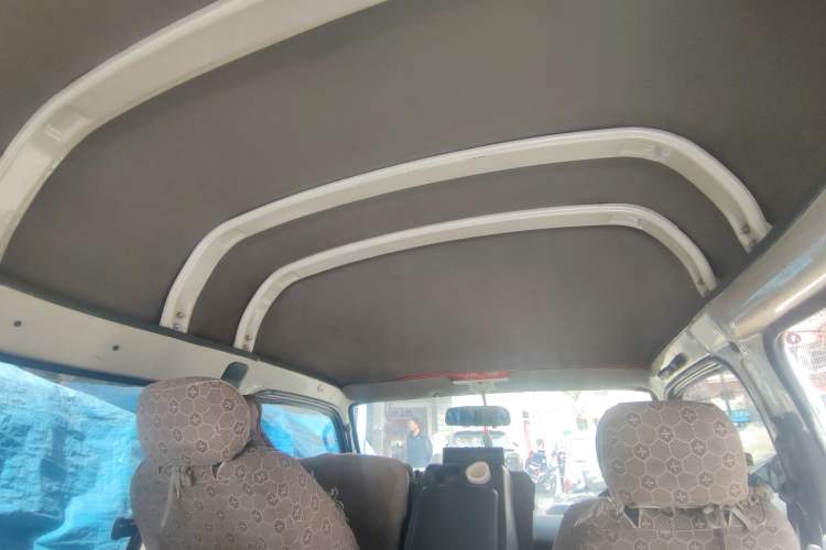 Used Jinbei Hiace 2011 2.0L 5th Generation Xiangyun Comfort Version 4G20D4B Headliner