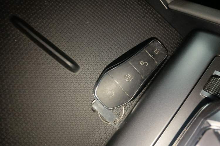 Used BYD Qin L 2024 DM-i 80KM Beyond Model Vehicle Key