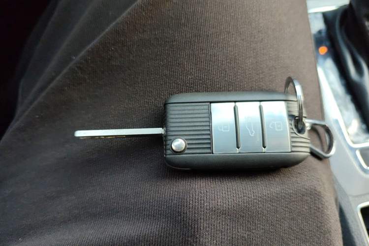 Used Roewe RX5 2016 20T Two-Wheel Drive Automatic Flagship Edition
