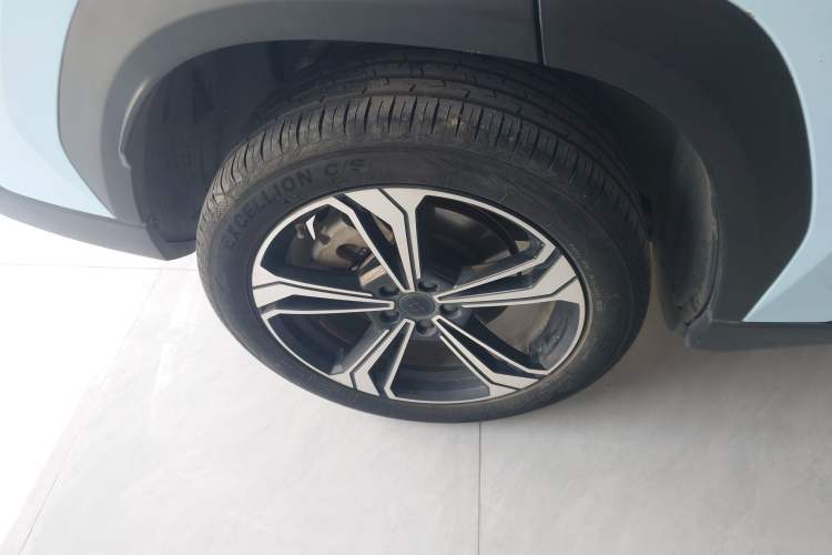 Used Geely Galaxy L7 2023 1.5T 115 km MAX Right Rear Wheel Hub