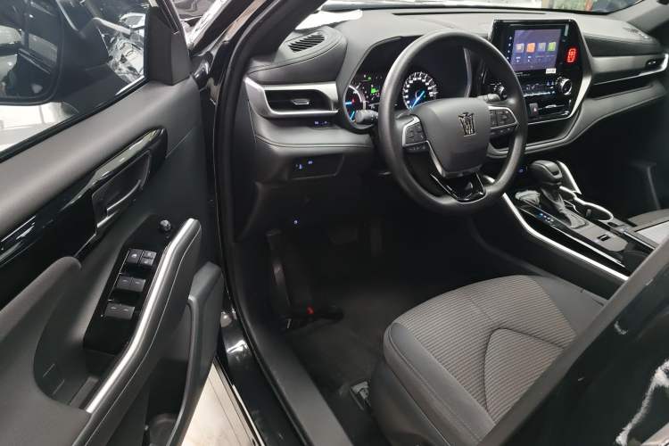 Used Toyota Crown Kluger 2021 2.5L HEV Two-Wheel Drive Elite Edition
