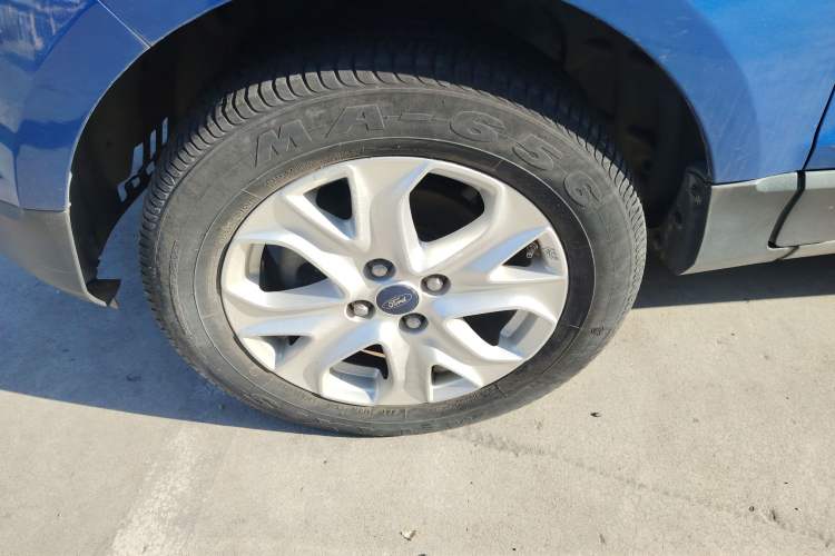 Used Ford EcoSport 2013 1.5L Automatic Fashion Model
