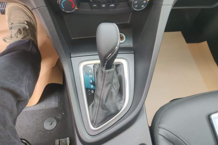 Used Buick GT 2021 Revised Version Flagship 1.5L Automatic Elite Edition Gear Lever