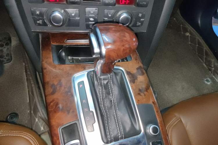 Used Audi A6L 2005 3.0L Technology Leading Edition Gear Lever