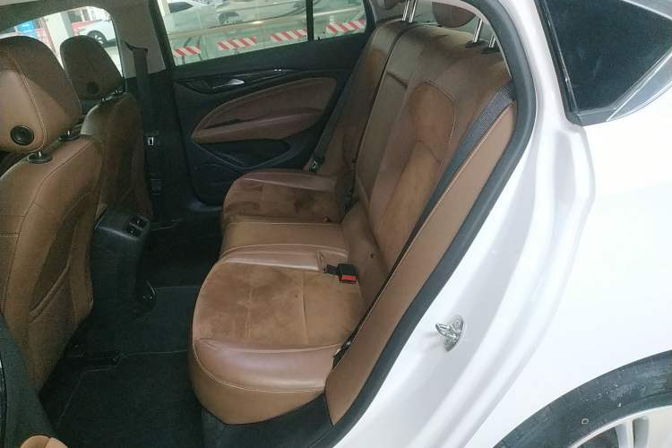 Used Buick Regal 2019 20T Elite Version China V Standard Left Rear Seat