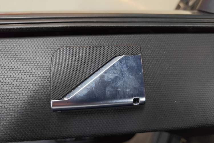 Used Lynk & Co 01 2021 2.0TD Two-Wheel-Drive Pro Trim Interior 1