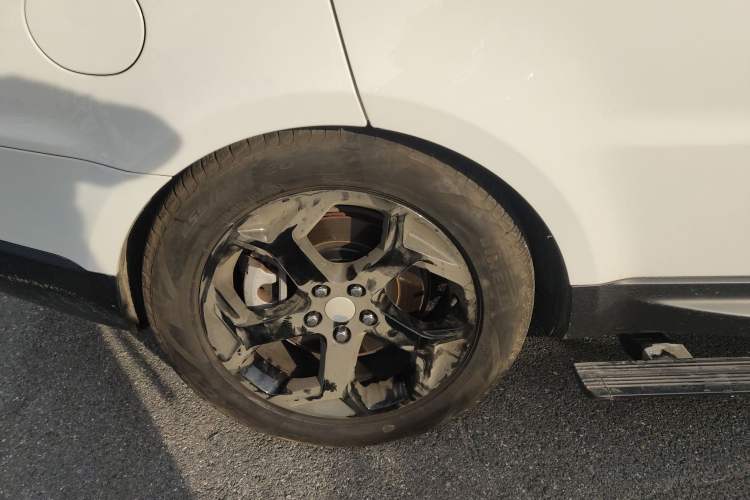 Used Land Rover Range Sport 2022 3.0 L6 SE Right Rear Wheel Hub