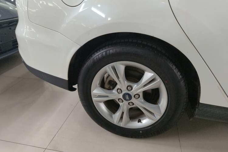 Used Ford Focus 2015 Sedan 1.6L Automatic Comfort Model