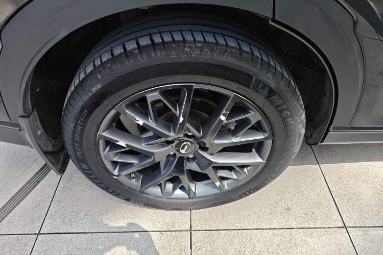 Used GAC Trumpchi GS8 2022 Linghang Series 2.0 TGDI Two-Wheel-Drive Luxury Smart Connectivity Version (7 Seats)
