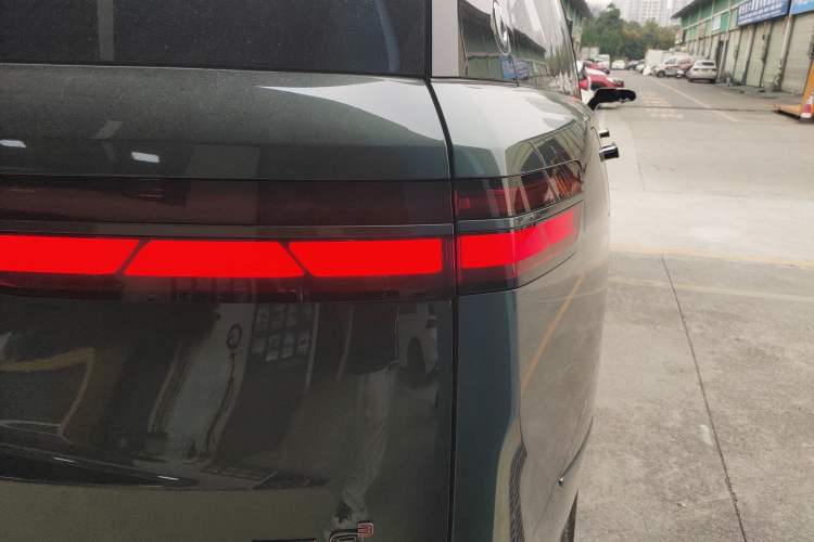 Used Denza N9 2025 Flagship Model