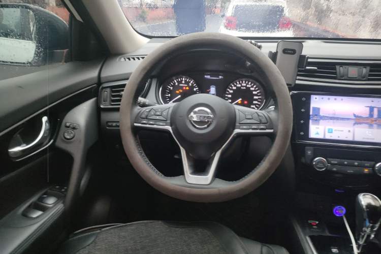 Used Nissan X-Trail 2023 Classic 2.0L Two-Wheel Drive Smart Connect Premium Edition Steering Wheel