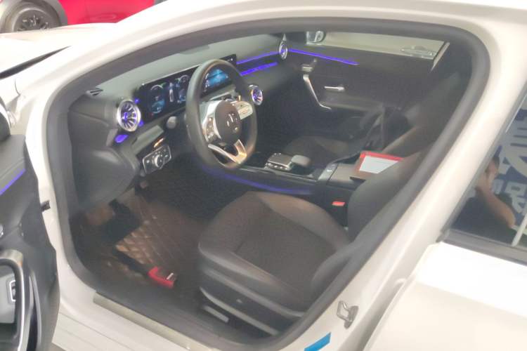 Used Mercedes-Benz A-Class 2021 A 200 L Sport Sedan Fashion Model