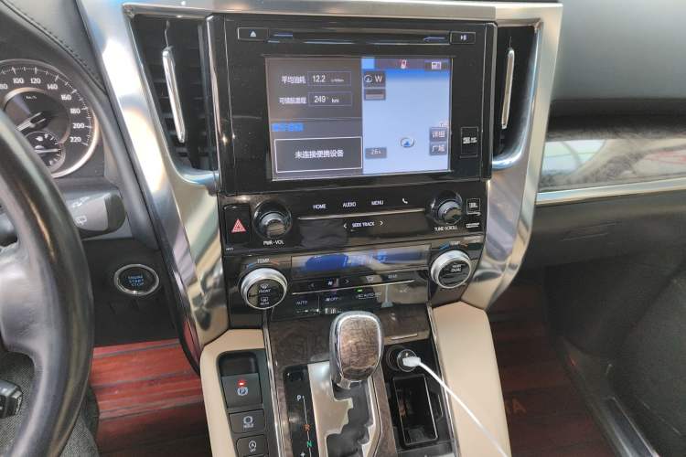 Used Toyota Alphard 2018 Revised Version 3.5L Premium Edition
