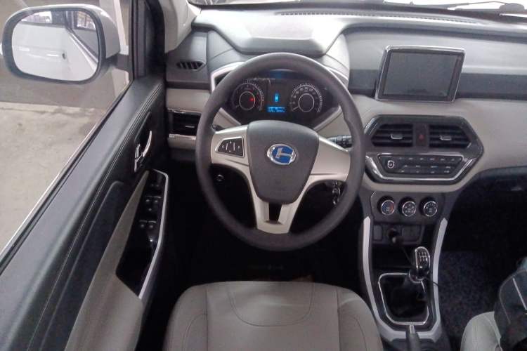 Used BAIC Changhe M70 2017 1.5L manual first-class cabin Steering Wheel