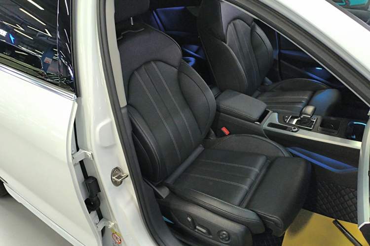 Used Audi A4L 2020 40 TFSI Fashion Dynamic Model