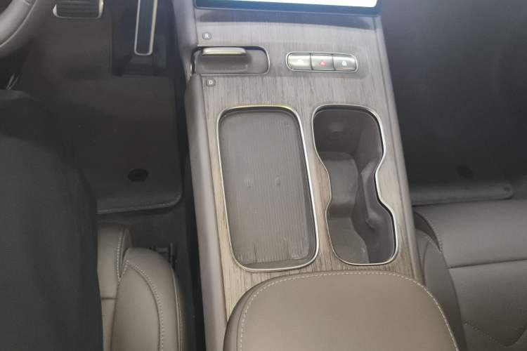 Used Nio ET7 2024 75 kWh Executive Edition
