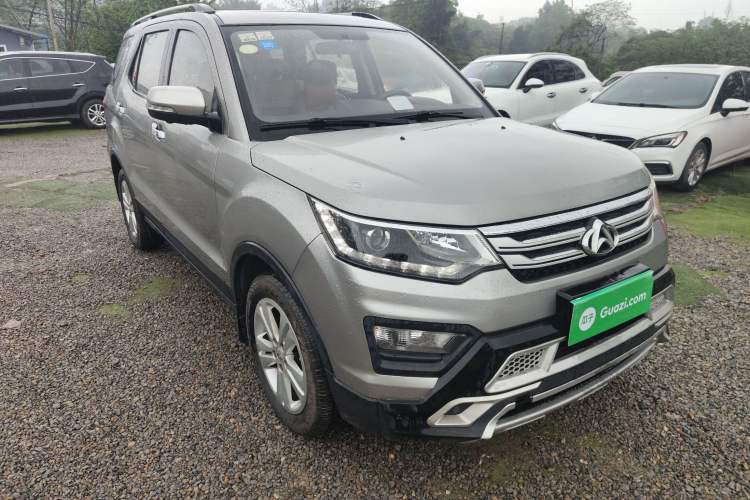 Used CHANGAN OSHAN CX70 2016 1.6L Manual Luxury Model Front Right 45 Deg