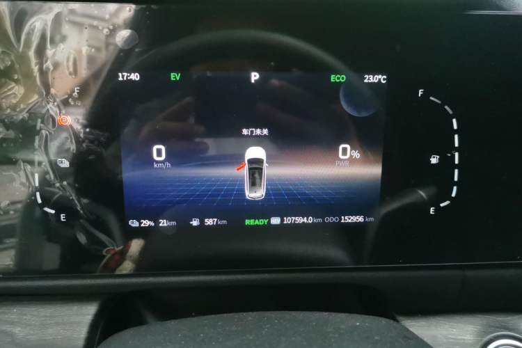 Used Landian E5 2024 Honor Edition 100KM Deluxe 7-Seater Instrument Cluster