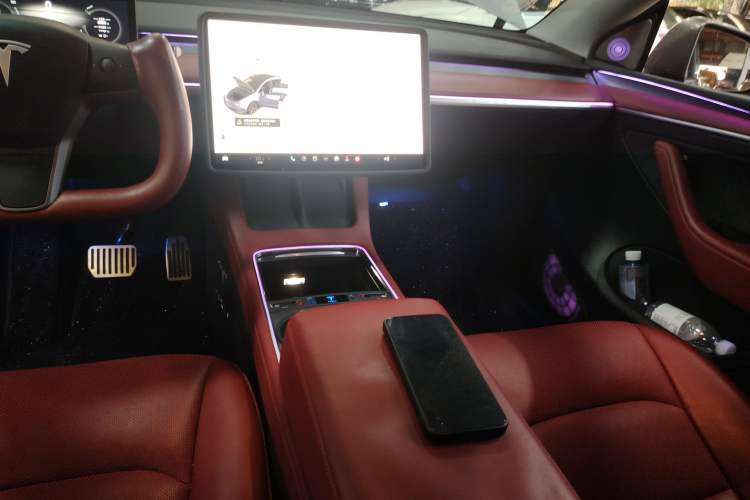 Used Tesla Model Y 2024 Rear-Wheel-Drive Version Audio And AC Panel