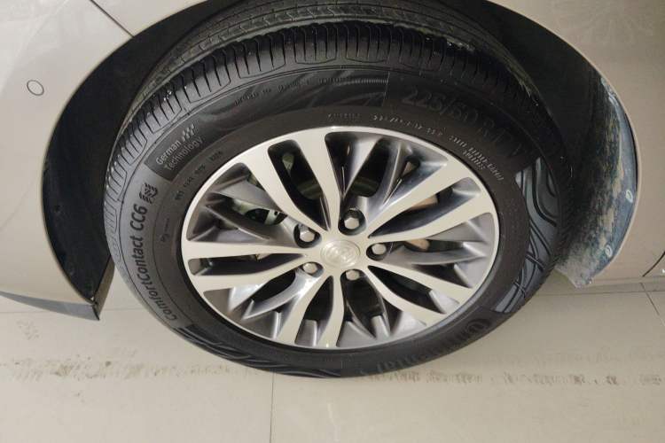 Used Buick GL8 2023 ES Lu Zun Deluxe Model