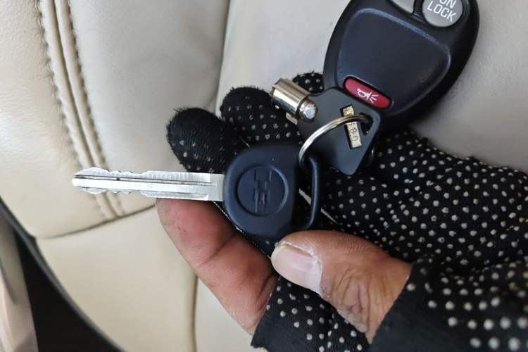 Used Hummer H3 2008 H3x 3.7 Vehicle Key