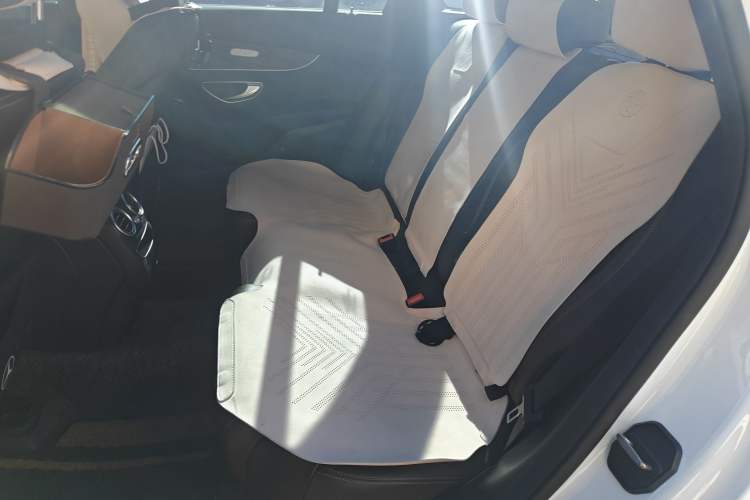 Used Mercedes-Benz GLC 2020 Facelift GLC 260 L 4MATIC Luxury Edition