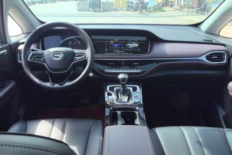 Used GAC Trumpchi M6 2023 PRO 270T DCT Luxury Edition Center Console