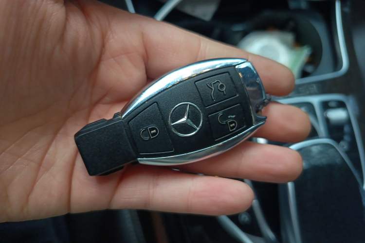 Used Mercedes-Benz GLC 2018 GLC 260 4MATIC Luxury Model