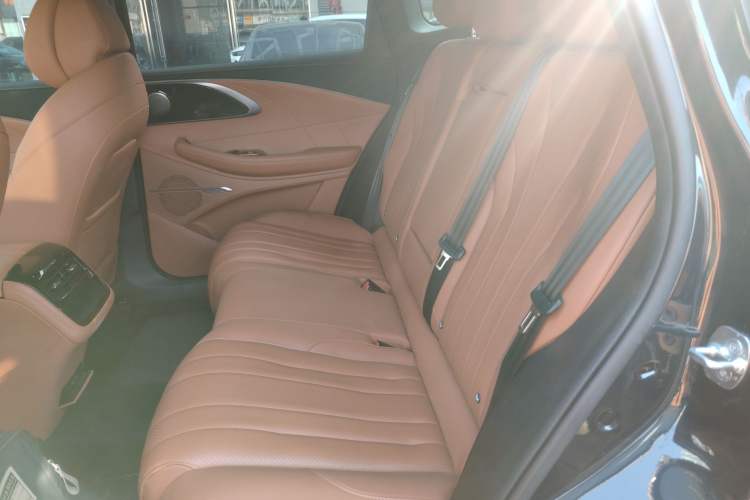 Used EXEED Lingyun 2025 300T Two-Wheel Drive Starry Edition
