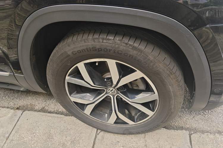 Used Volkswagen Teramont 2017 380TSI Four-Wheel Drive Luxury Edition Right Front Wheel Hub