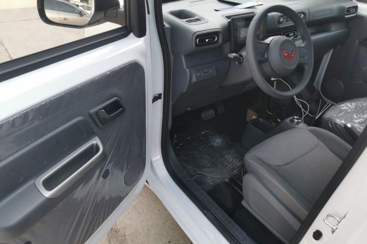 Used Wuling Zhiguang New Energy 2025 Standard Model