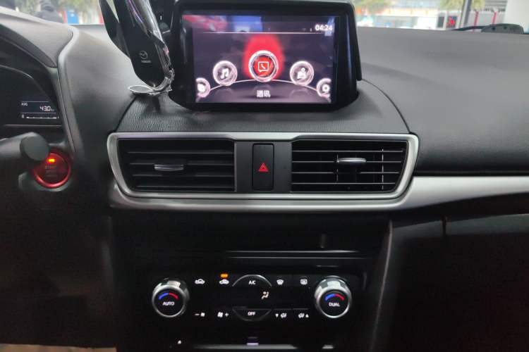 Used Mazda Mazda 3 Axela 2017 Sedan 1.5L Automatic Luxury Model Emission Standard China V