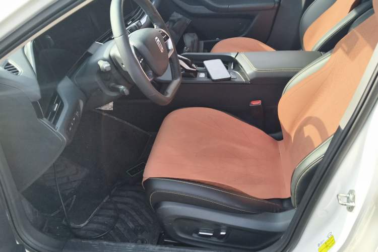 Used Bestune B70 2022 Third Generation 1.5T Automatic Enjoyment Version
