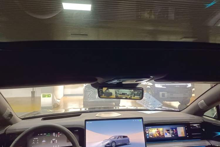 Used Denza Z9 2024 1100 km Four-Wheel Drive Max Version
