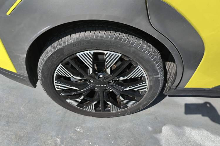 Used AION Y 2021 70 Enjoyment Tech Edition Exterior 5