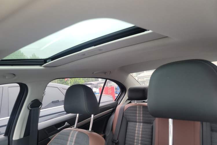 Used Volkswagen Lavida 2019 Lavida Start 1.5L Automatic Comfort Edition China VI Standard Headliner