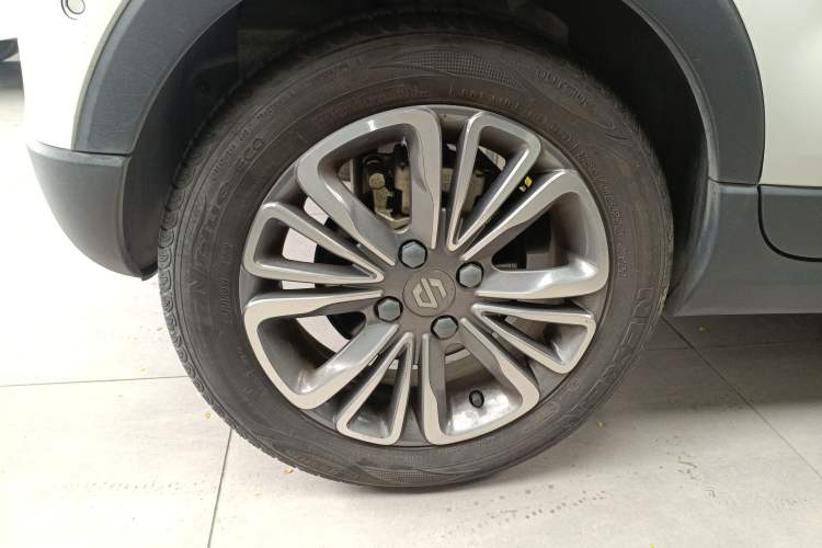 Used Leapmotor T03 2021 400 Luxury Edition Right Rear Wheel Hub