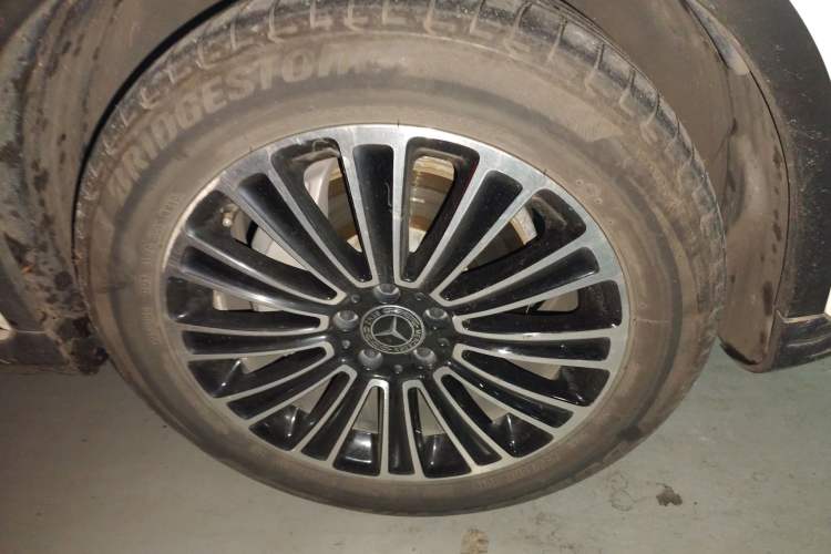 Used Mercedes-Benz GLC 2019 GLC 200 L 4MATIC Right Front Wheel Hub