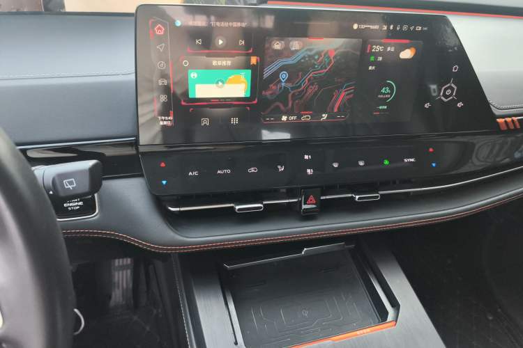 Used CHANGAN UNI-K 2021 2.0T Prestige Edition Audio And AC Panel