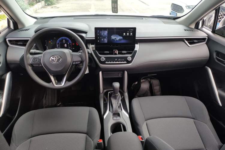 Used Toyota FRONTLANDER 2024 2.0L CVT Elite Edition
