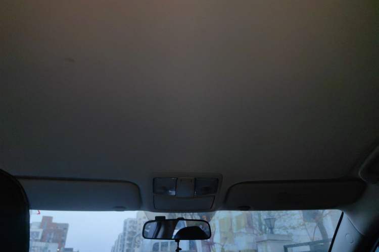 Used Kia Sportage R 2011 2.0L Manual Two-Wheel Drive GL Trim Headliner