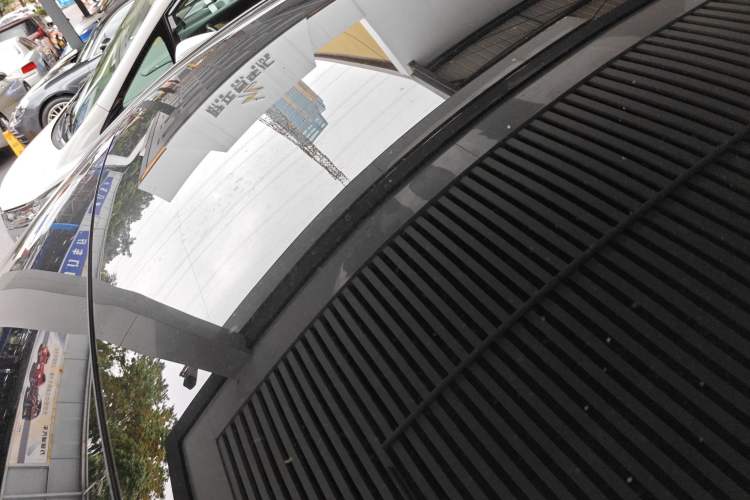 Used Tesla Model Y 2021 Standard Range Rear-Wheel Drive Version Roof