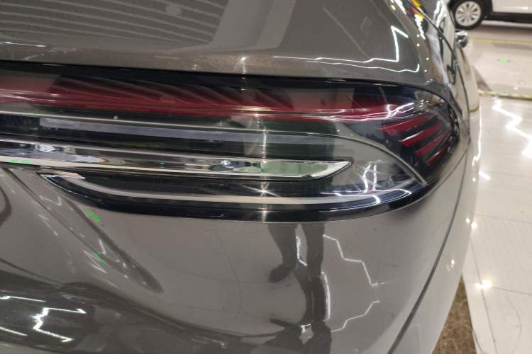 Used Lincoln Corsair 2023 2.0T Two-Wheel-Drive Luxury Edition Exterior 3