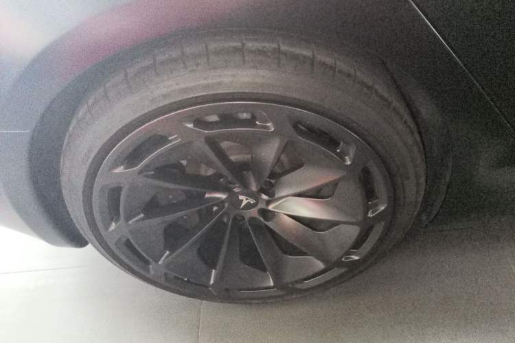 Used Tesla Model S 2017 S 75D Standard Range Edition
